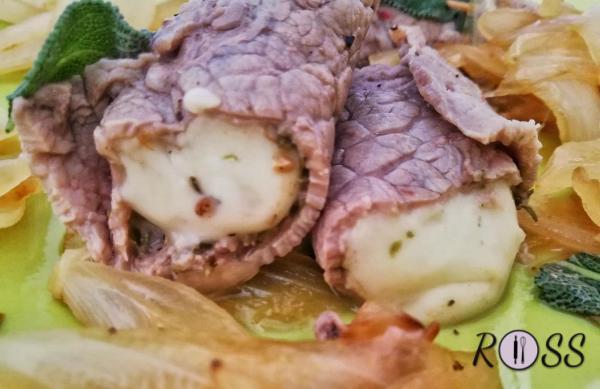 Involtini di carne e cipolle caramellate