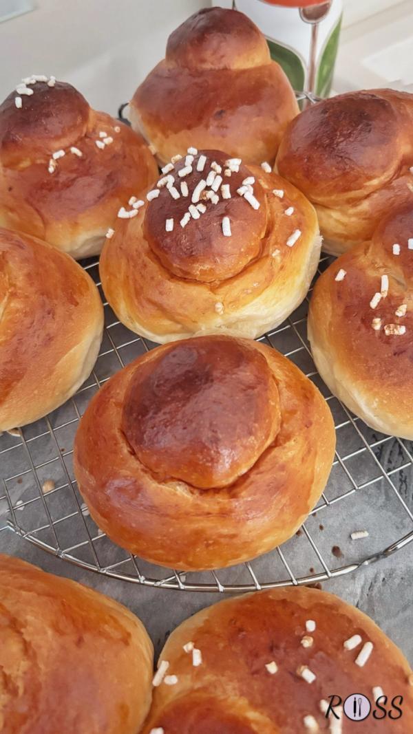brioches con il tuppo