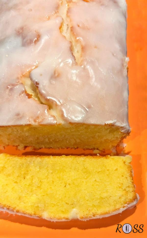 Lemon pound cake
